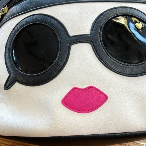 Betsey Johnson sunglasses face backpack black white pink LBREGAN style - Picture 2 of 12